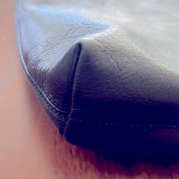 Thick, supple, black leather tote from LA cult label *CREATURES OF COMFORT* - Picture 6 of 10